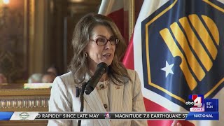 BLM and Utah Lt. Governor sign co-management agreement for San Rafael Swell