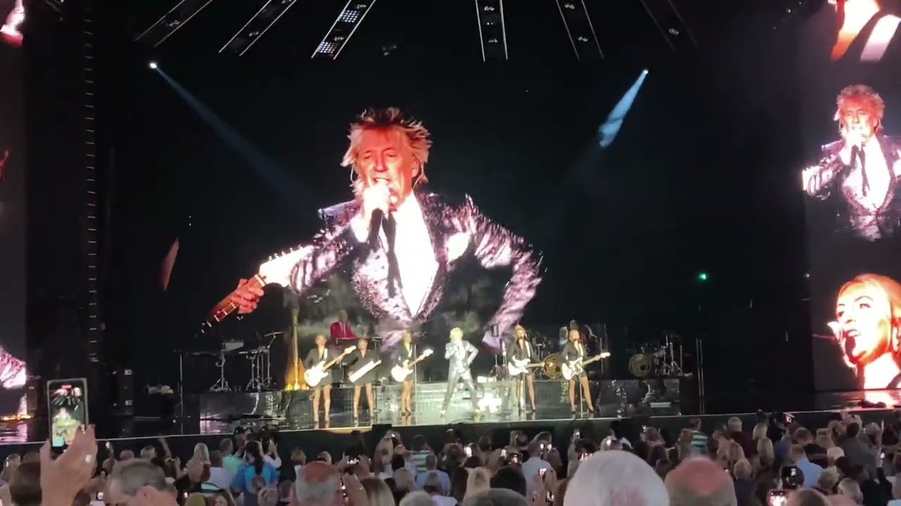 ADDICTED TO LOVE, ROD STEWART @BUDWEISER STAGE, TORONTO 2022