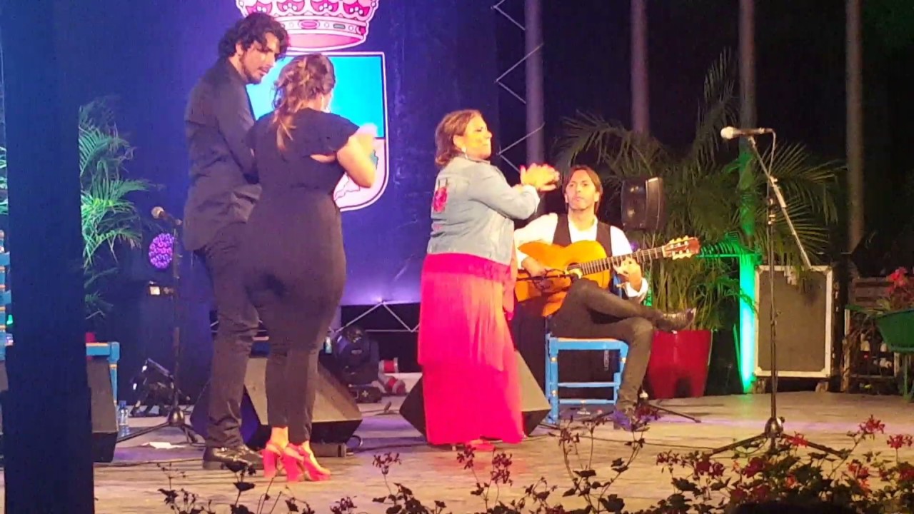 La susi en Málaga 2017 con diego Amador júnior y su hija