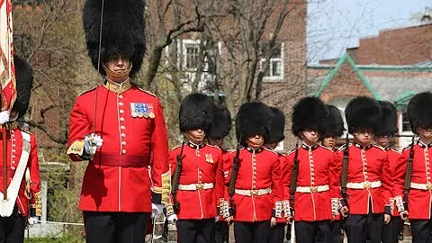 VINCENT GUCCIARDO AUX COMMANDES DU CANADIAN GRENAD...