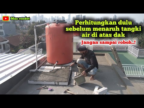 Video: Rumah Modern menggunakan Tangki Air untuk Tahan Atap