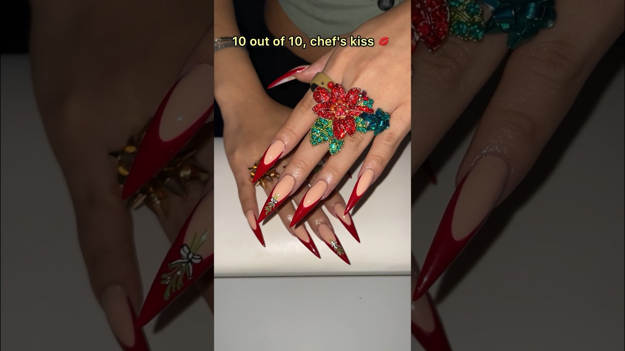 СМОТРИТЕ МОЮ РАБОТУ: Ногти с омелой ❤️❄️ #рождественскиеногти #праздничныеногти #зимниеногти #акр...