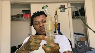 HOW MUCH WATER IN A BONG OR DAB RIG