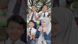 Budak Sekolah Pickupline Cikgu Comel