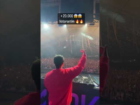 ✨ Cold Sparks = instant crowd &ldquo;WOW!&rdquo; moments. Would you add this to your event?