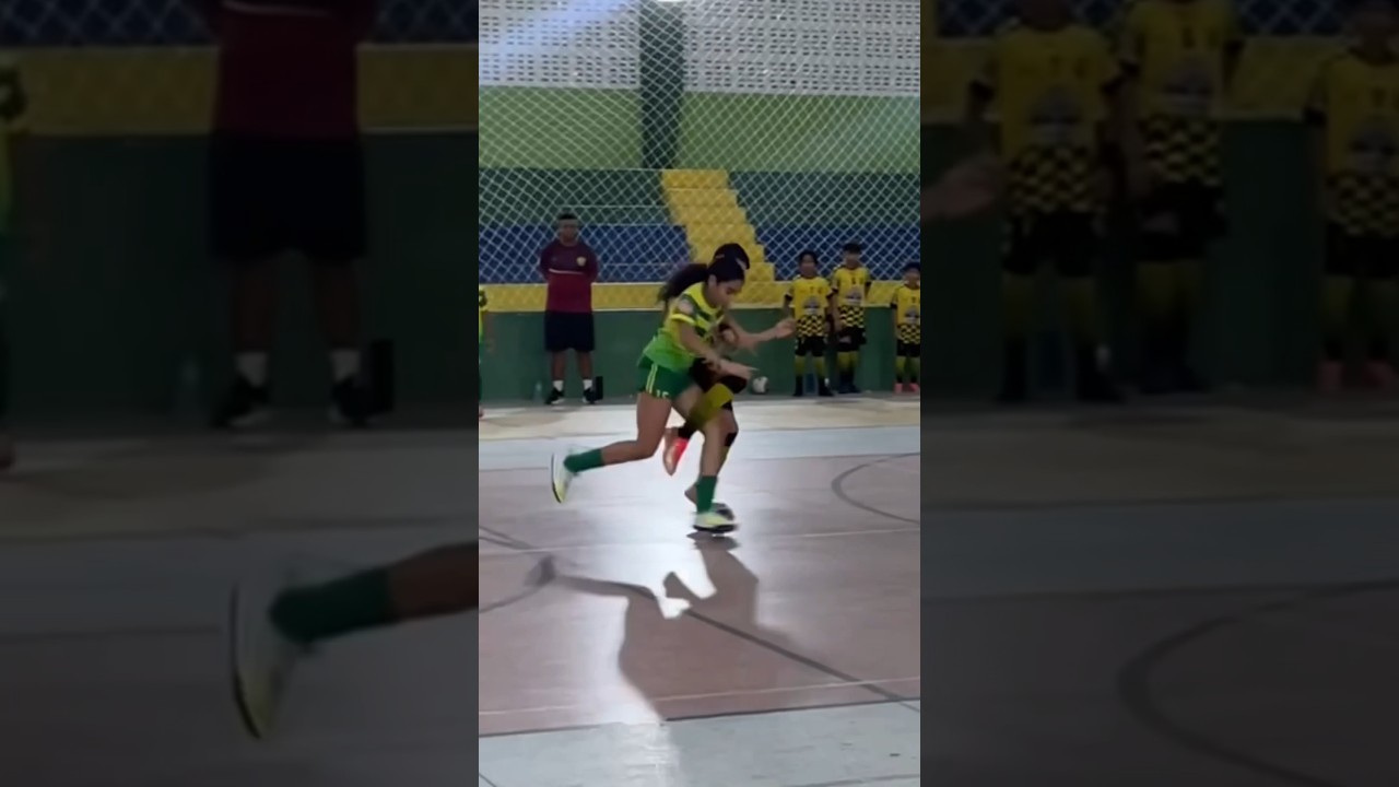 Menina é mais tranquila 🔥⚽️🚀 #futebol #futsal #futebolfeminino #soccer #gol #braba #girlpower