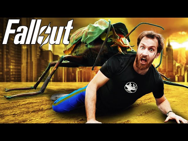Destroying a Radioactive Cockroach! ☢ (Fallout Build) class=