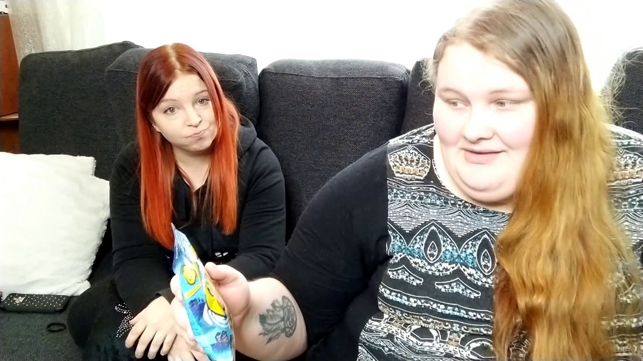 Maistellaan herkkuja. ASMR Flikkaasen kanssa. :D - YouTube