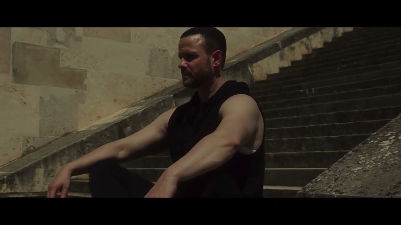Watch Ronin Rey - Frei (Official Video) on YouTube Watch Ronin Rey - Frei (Official Video) on YouTube