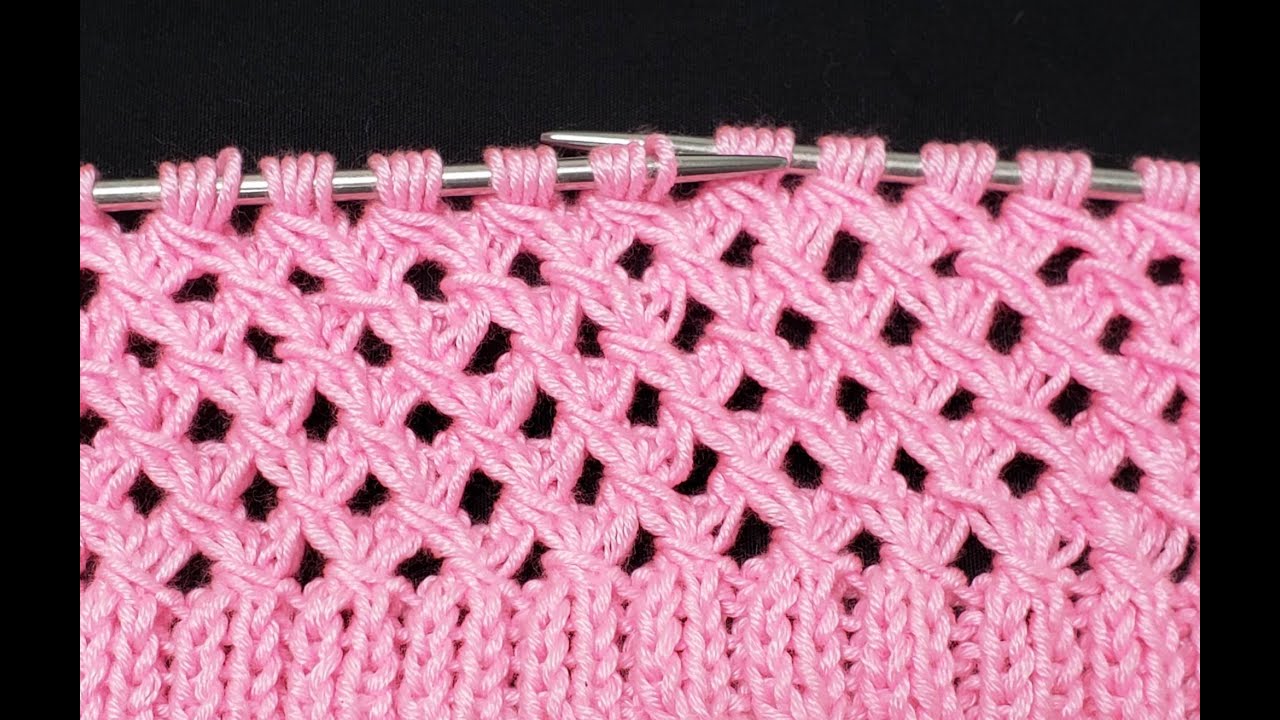 MUESTRA DE UN PUNTO TEJIDO A DOS AGUJAS O PALILLOS.  EL MÁS FÁCIL Y BONITO