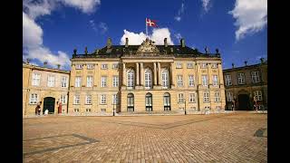 Visit the Amalienborg Palace