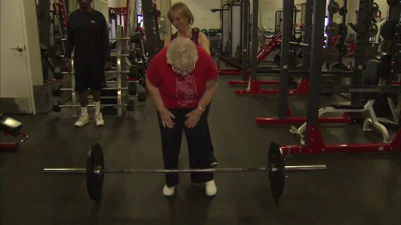 World's oldest female weightlifter