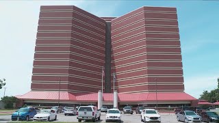 Oklahoma man accused of pretending to be an attorney to see his girlfriend in jail