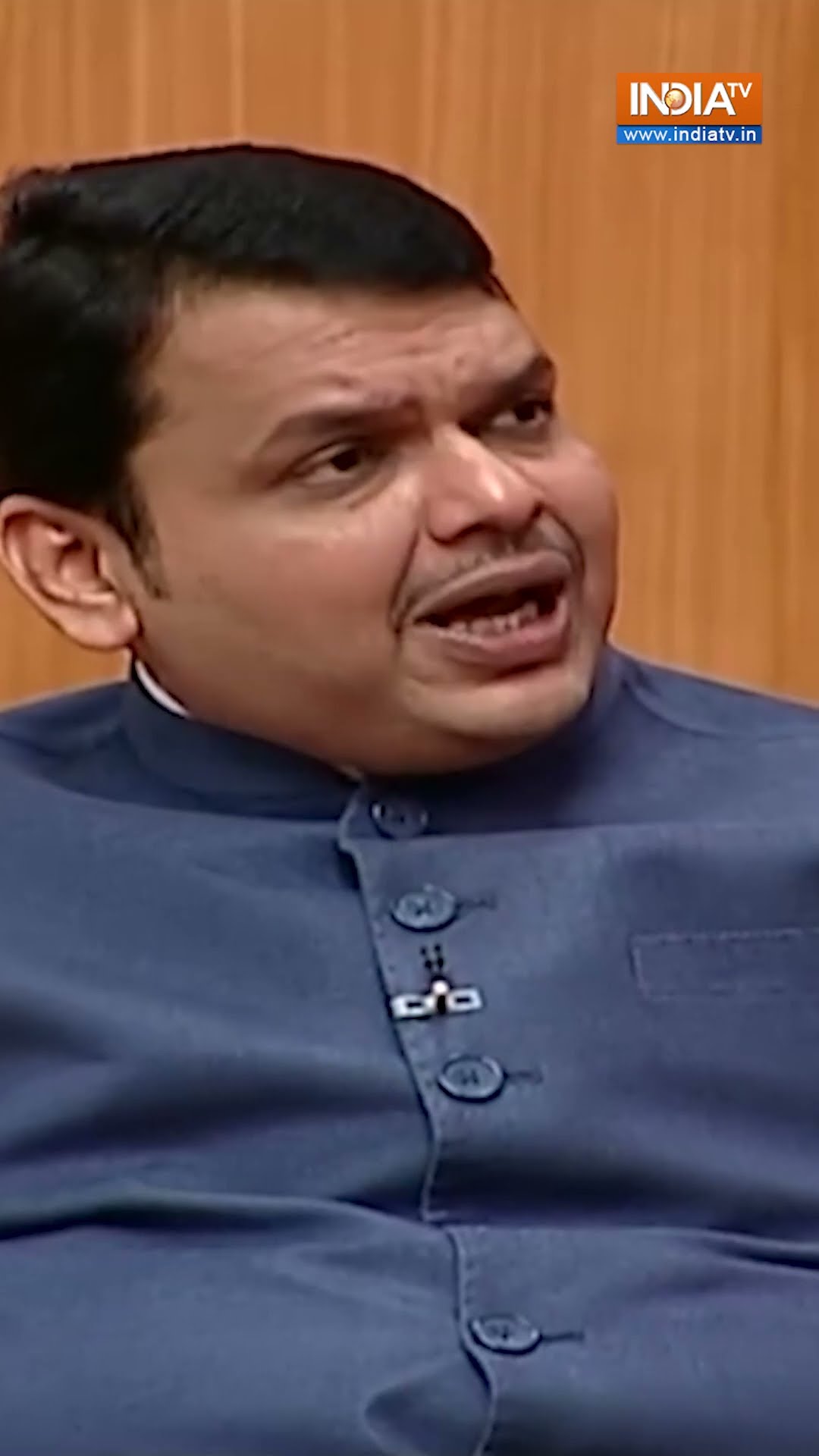 'भारत को विकसित करने के लिए सभी धर्मों को साथ आना होगा' #devendrafadnavis #development #indiatv
