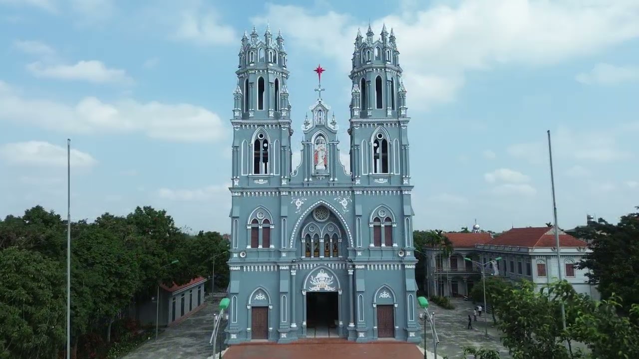 [Tin video] Giáo xứ Đinh Xá sơn hoàn thiện bên ngoài nhà thờ sau 3 tháng thi công