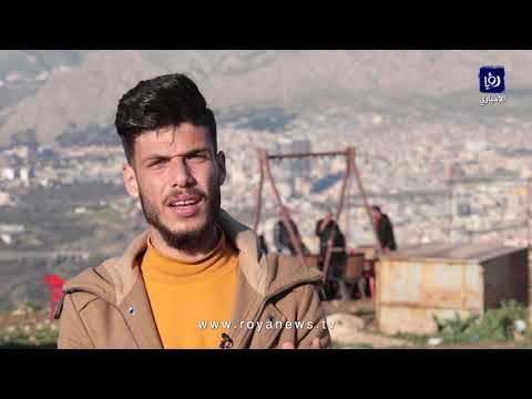 العراق هواة الطيران الشراعي يحلقون فوق جبل زاوا بدهوك