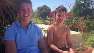 Juri und Jonah auf der Finca Port Verd