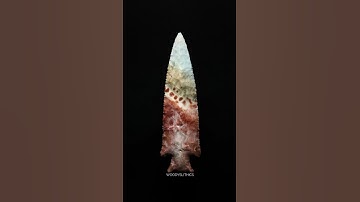 Making arrowheads! #flintknapping #arrowhead #bushcraft #knife #shorts #viralvideo