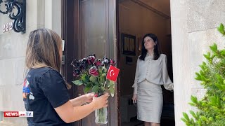 ԱՄՆ–ում ՀՅԴ–ականները սեւ վարդեր ու Թուրքիայի դրոշ են ուղարկել Արարատ Միրզոյանին