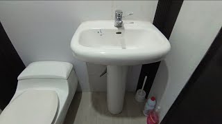 752 Vintage 2005 Unisex Restroom Fixtures *VMB Plumbing*