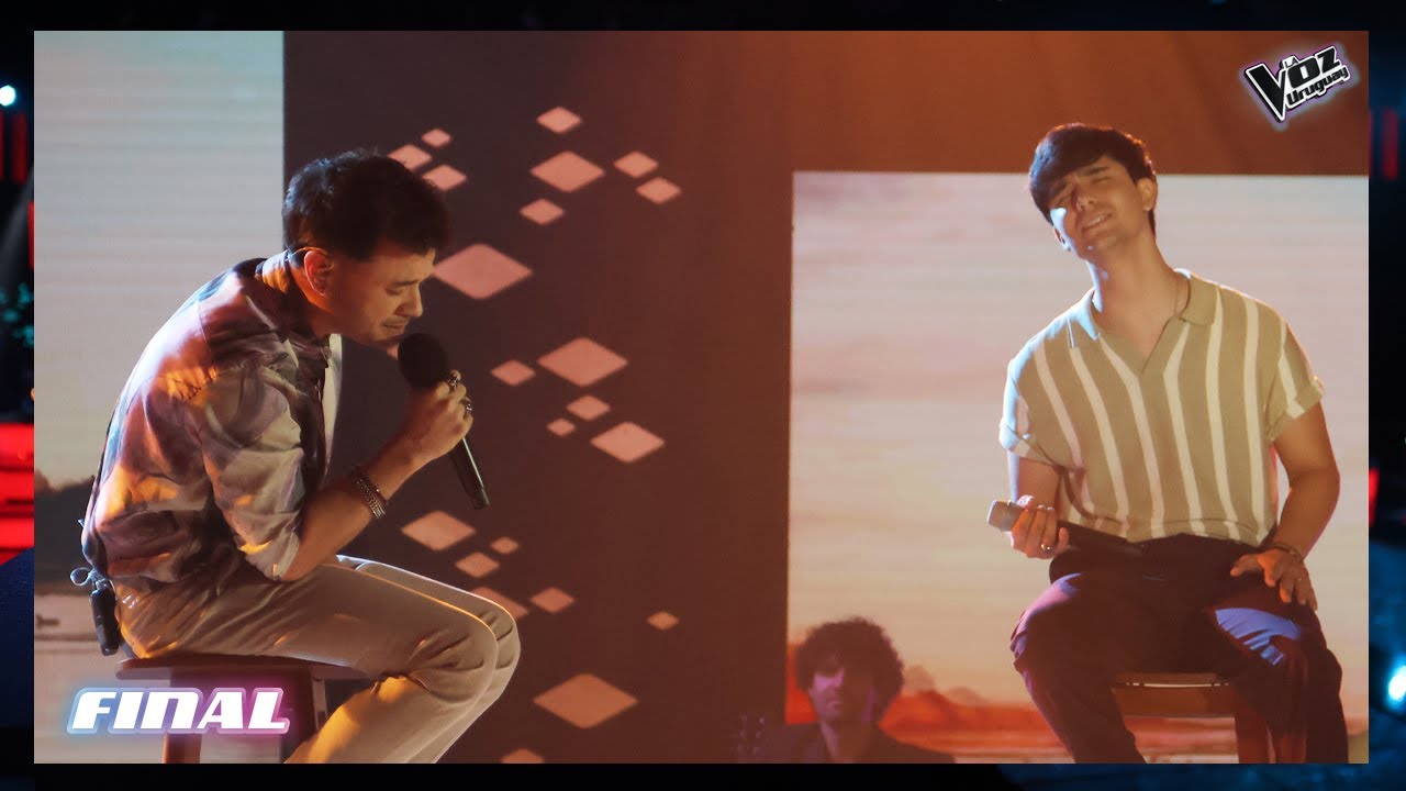 Marcos y Agustín cantan 