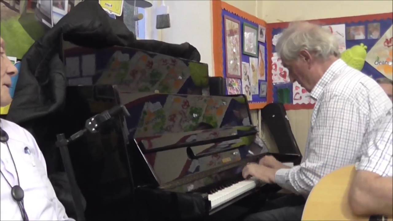 Kilmood Music Club { Graham Murphy On Piano }