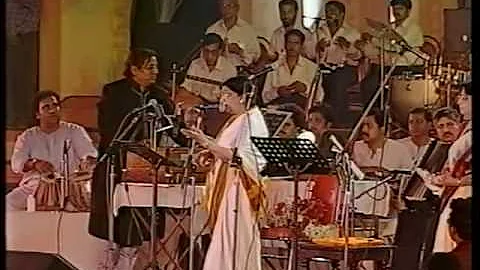 Lata Mangeshkar - Aye Mere Watan Ke Logo (Live Performance)