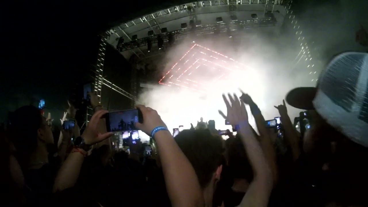 Clips of Deftones at White Oak Music Hall 2022