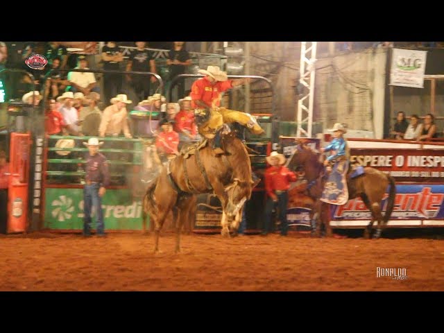 Cavalos Indomáveis - Rodeio em Cutiano Colorado 2018 