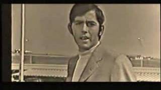 Video thumbnail of "Joan Manuel Serrat - La la la (en catalá)"