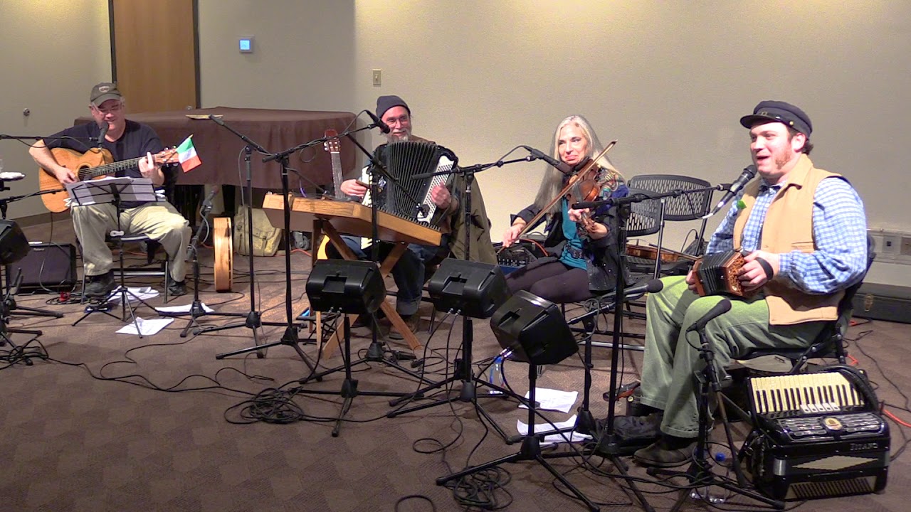 Fiddlers Green Long Island - Finnegan's Wake