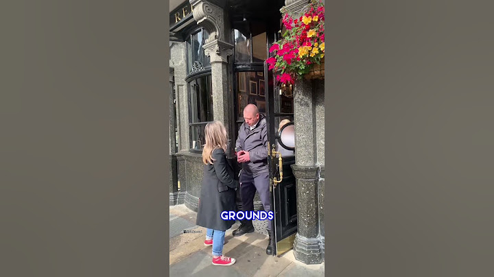 Woman is KICKED OUT of pub for wearing a Palestinian flag