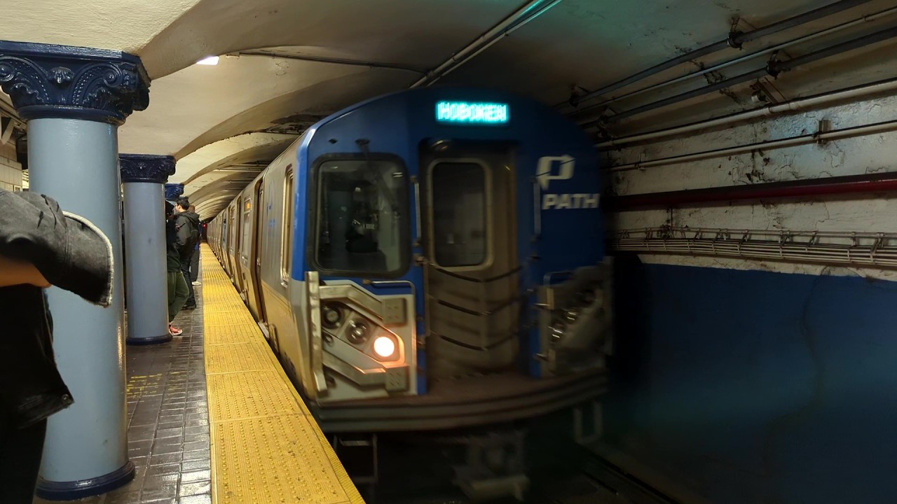PATH Train: Hoboken Bound Train of PA-5s @ 23rd Street Station