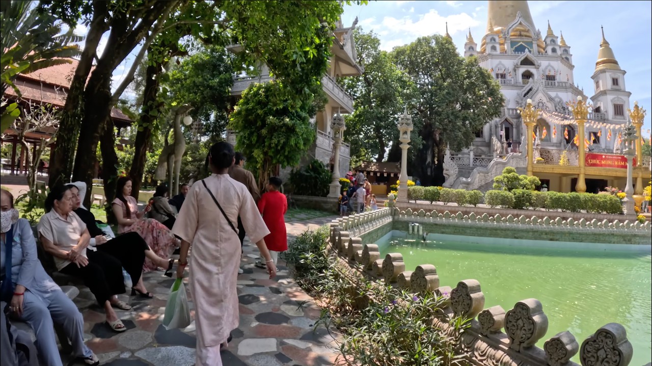 Hành trình từ Quận 7 đến Chùa Bửu Long và Chùa Châu Đốc 3 (Phần 1)