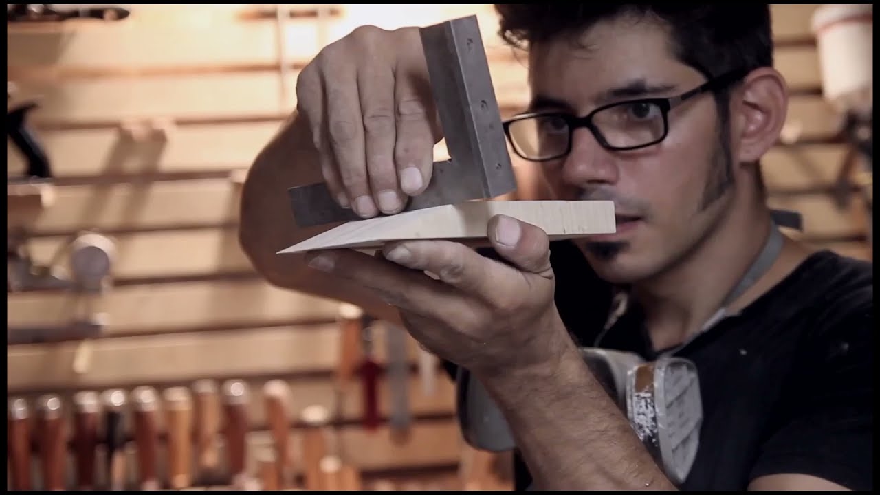 Fabrication artisanale d'une guitare électrique