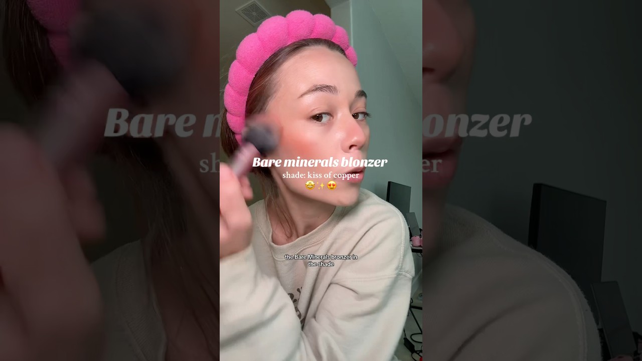 The bare minerals blonzer in shade kiss of copper!