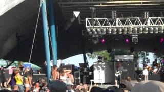 **Broken** -- Seether with Lzzy Hale -- Live at Rockville Jax Fla
