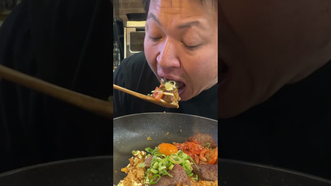 直感で作る男飯ほど美味い物は無い。#shorts #short #飯テロ #noodles #グルメ好き #大食い #袋麺 #お得グルメ