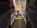 에스컬레이터가 좋은 코딱지씨😁#shorts