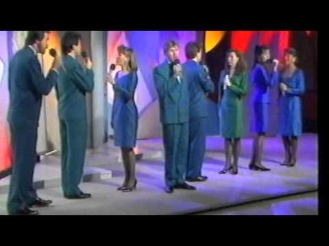 Doris Day Lyrics Let S Take An Old Fashioned Walk Doris Day Lyrics Let S Take An Old Fashioned Walk