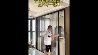 Open kitchen installs no-drill transparent folding door, waterproof and oil-resistant, trackless,