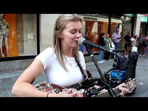 U2 (I Still Haven't Found What I'm Looking For) Performed Beautifully by Zoe Clarke 