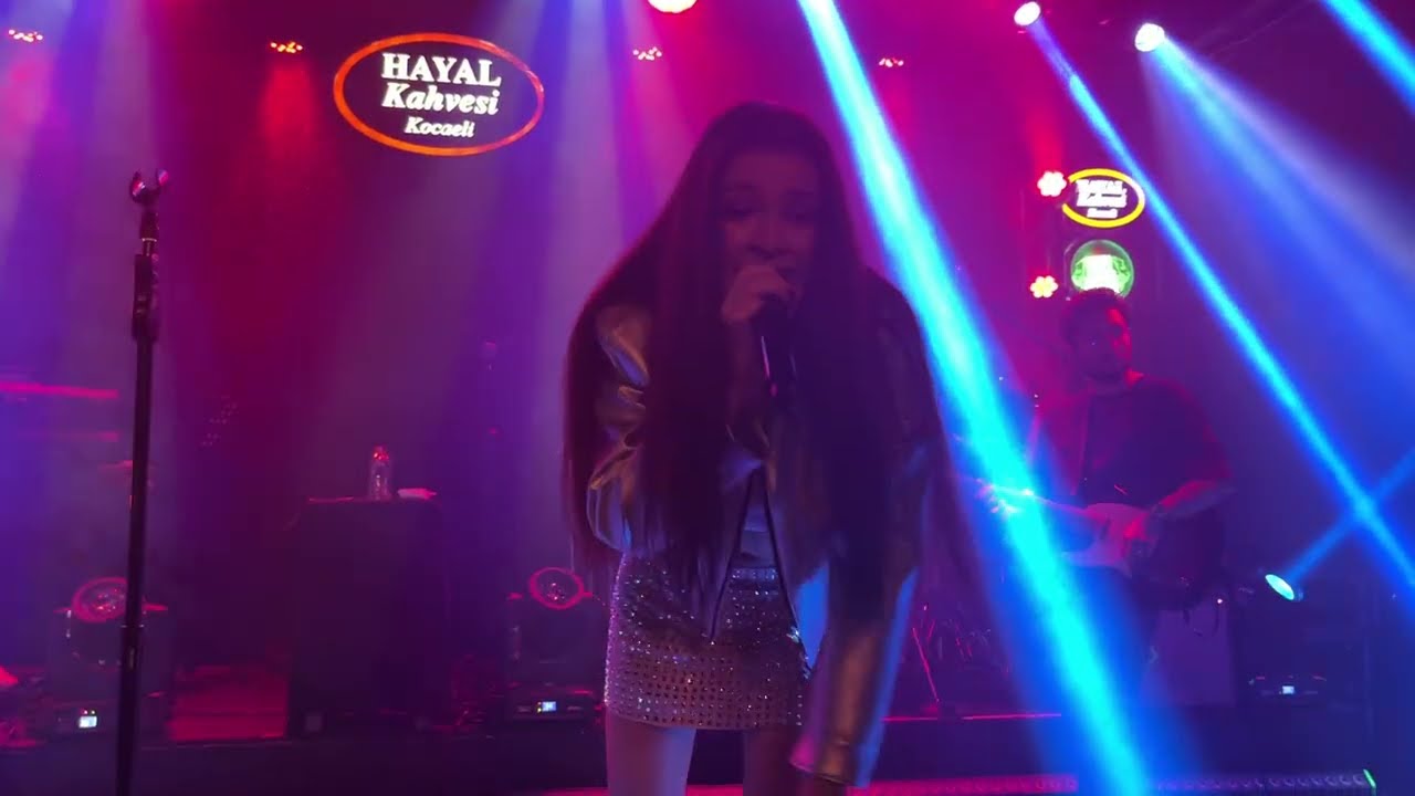 M Lisa -  Damlalar (Live)