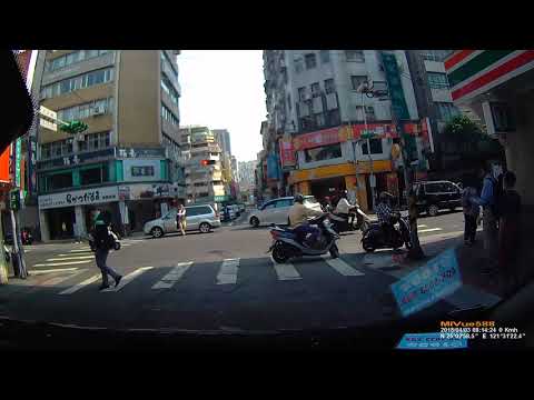 長安東路天津街口車禍