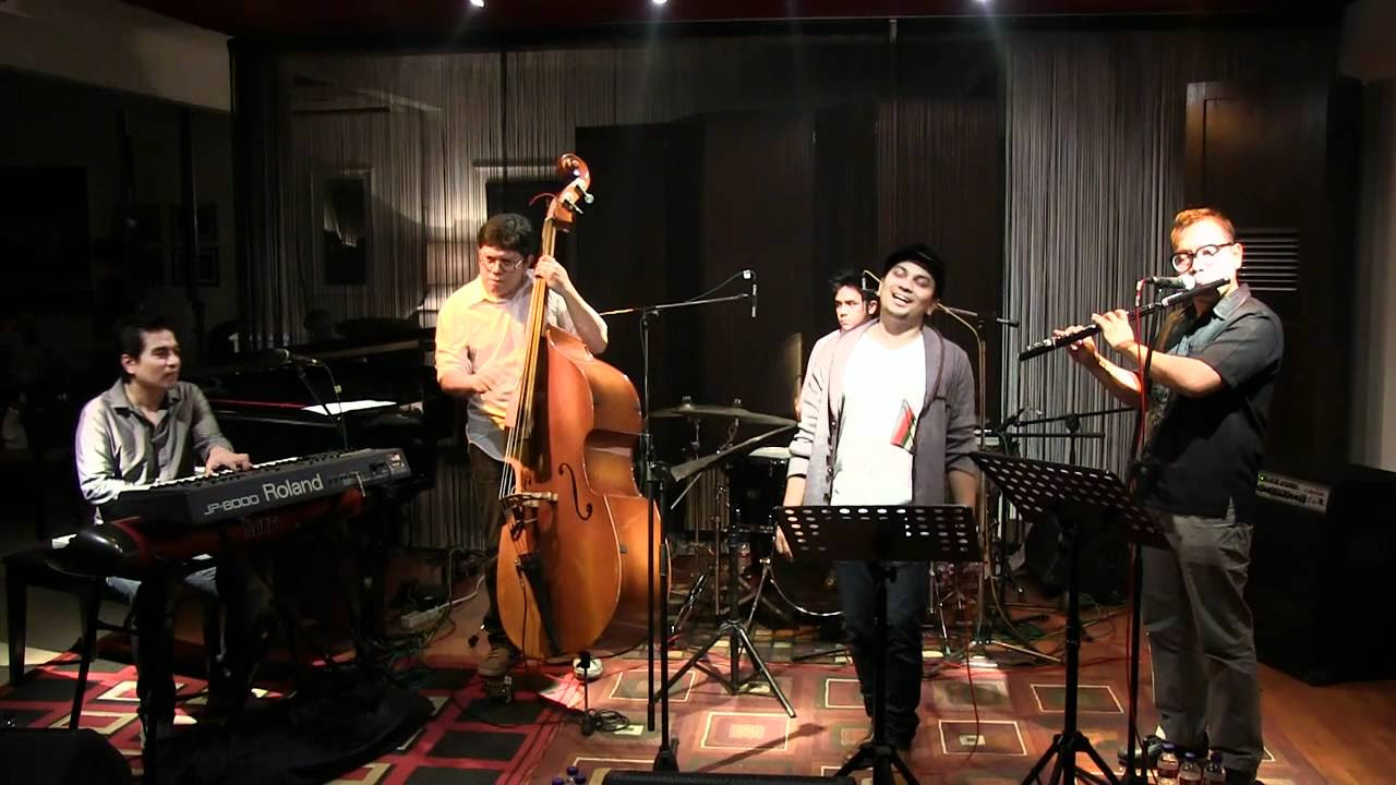 Tompi \u0026 Indra Lesmana - Juwita Malam @ Mostly jazz 28/04/12 [HD]