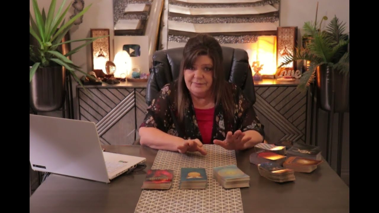 THERE IS SOMEONE SENDING YOU NEGATIVE ENERGY, SPIRIT IS ON THIS. THERE ARE SOME THINGS FOR YOU TO DO