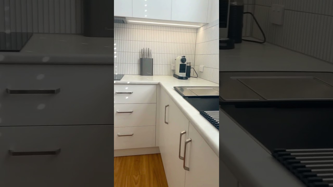 Beautiful Pearly Custom Kitchen ⚪️