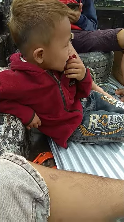 Si bocah lagi mabuk