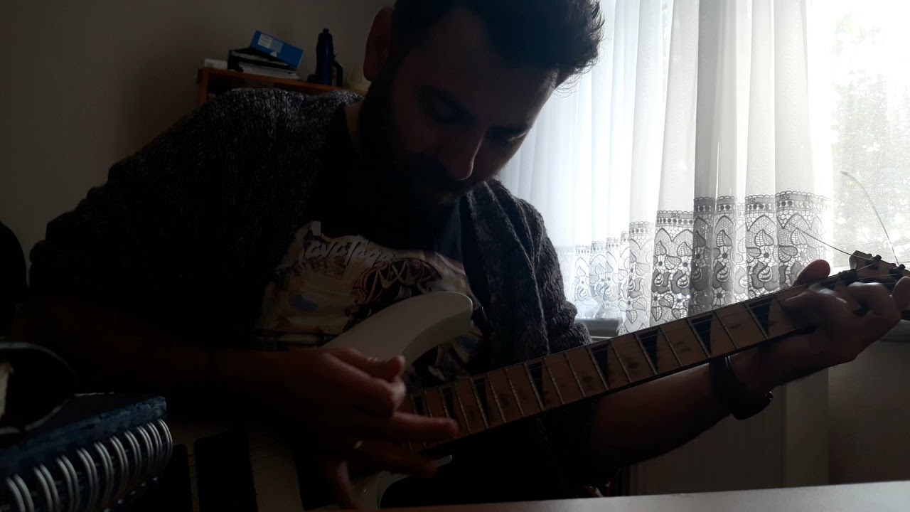 Savatage - Ghost in the ruins ( Criss Oliva solo )