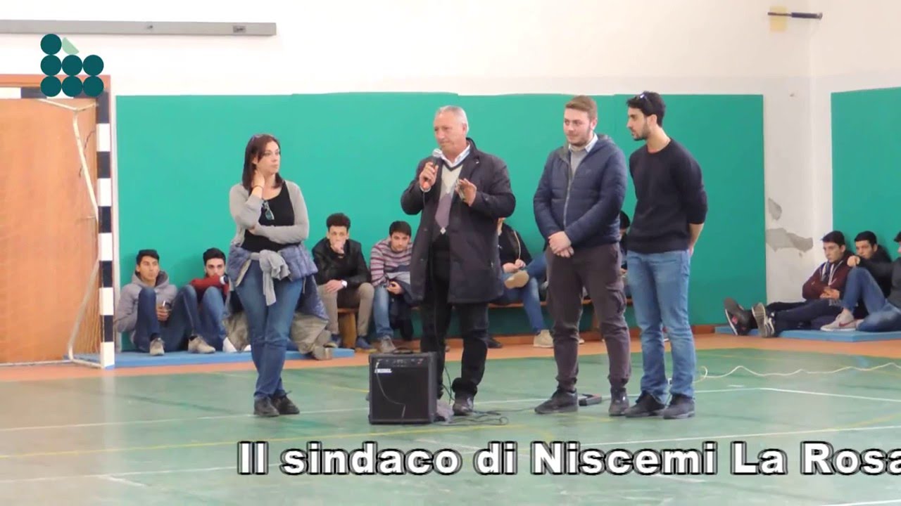 Studenti di Niscemi mobilitati contro il Muos. Il sindaco: 